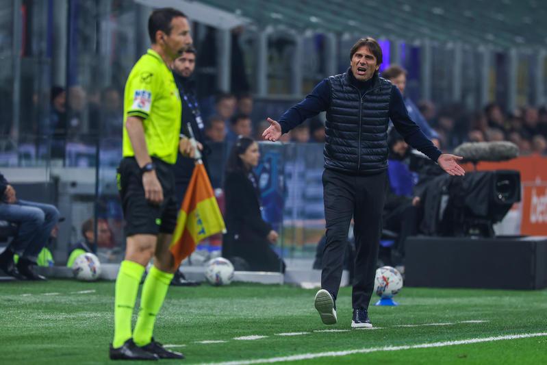 Conte critica il VAR dopo Inter-Napoli: Così non funziona