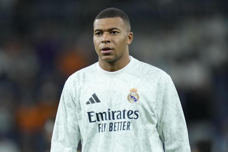 Kylian Mbappé sotto inchiesta in Svezia per accusa di stupro: lui nega tutto