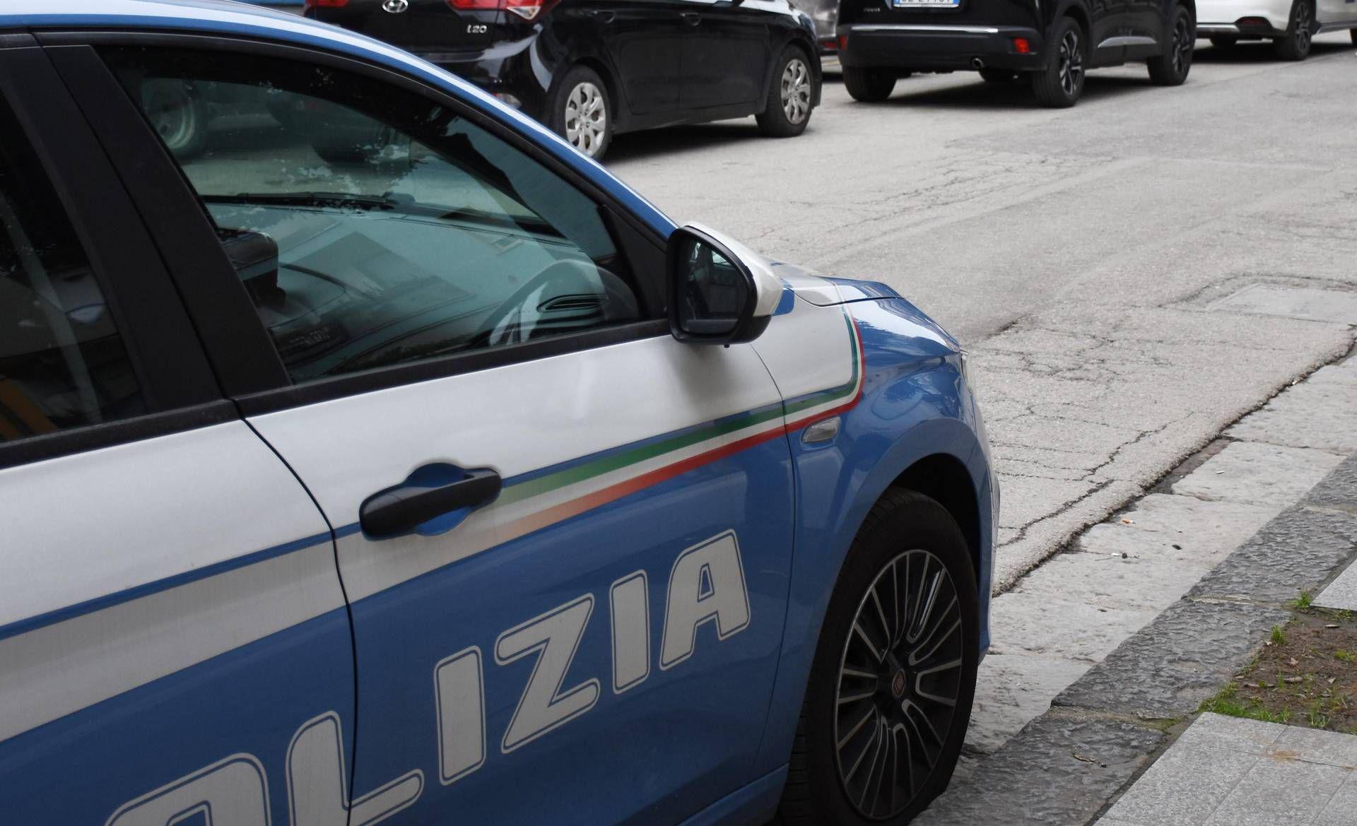 Roma: 25enne trovata morta in casa, sequestrati i cellulari del compagno