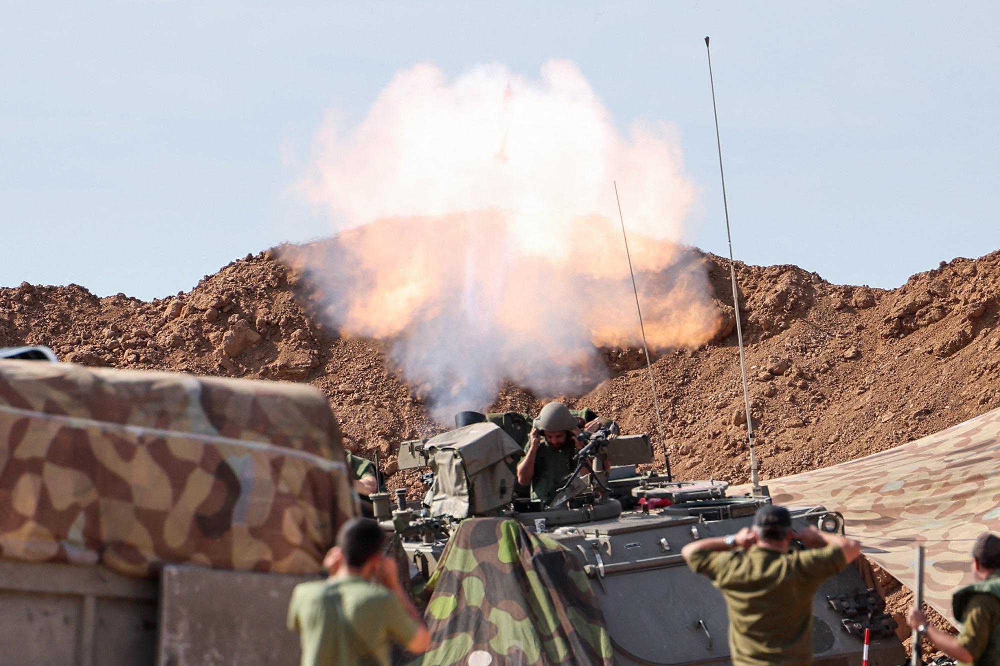 Israele colpisce impianti militari iraniani e intensifica le operazioni in Libano