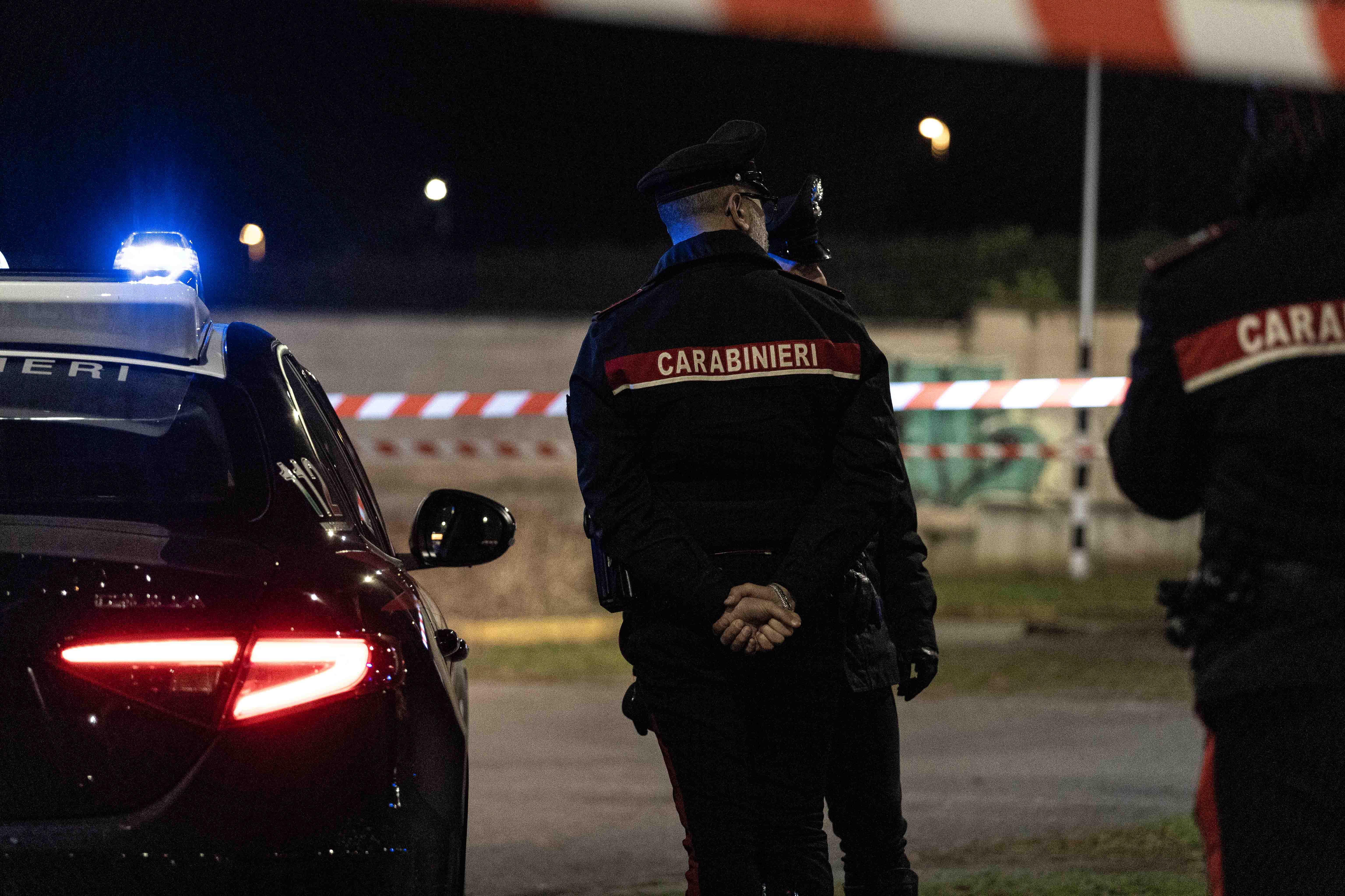 Omicidio a Corato: fermati due fratelli e la moglie della vittima, sparatoria in strada