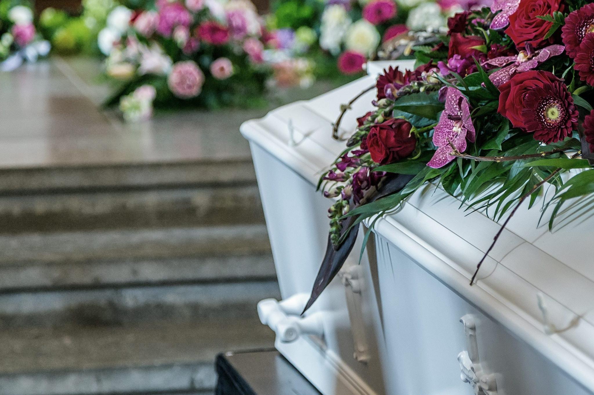 Funerali del piccolo Gabriele: la comunità di Quarto in lutto