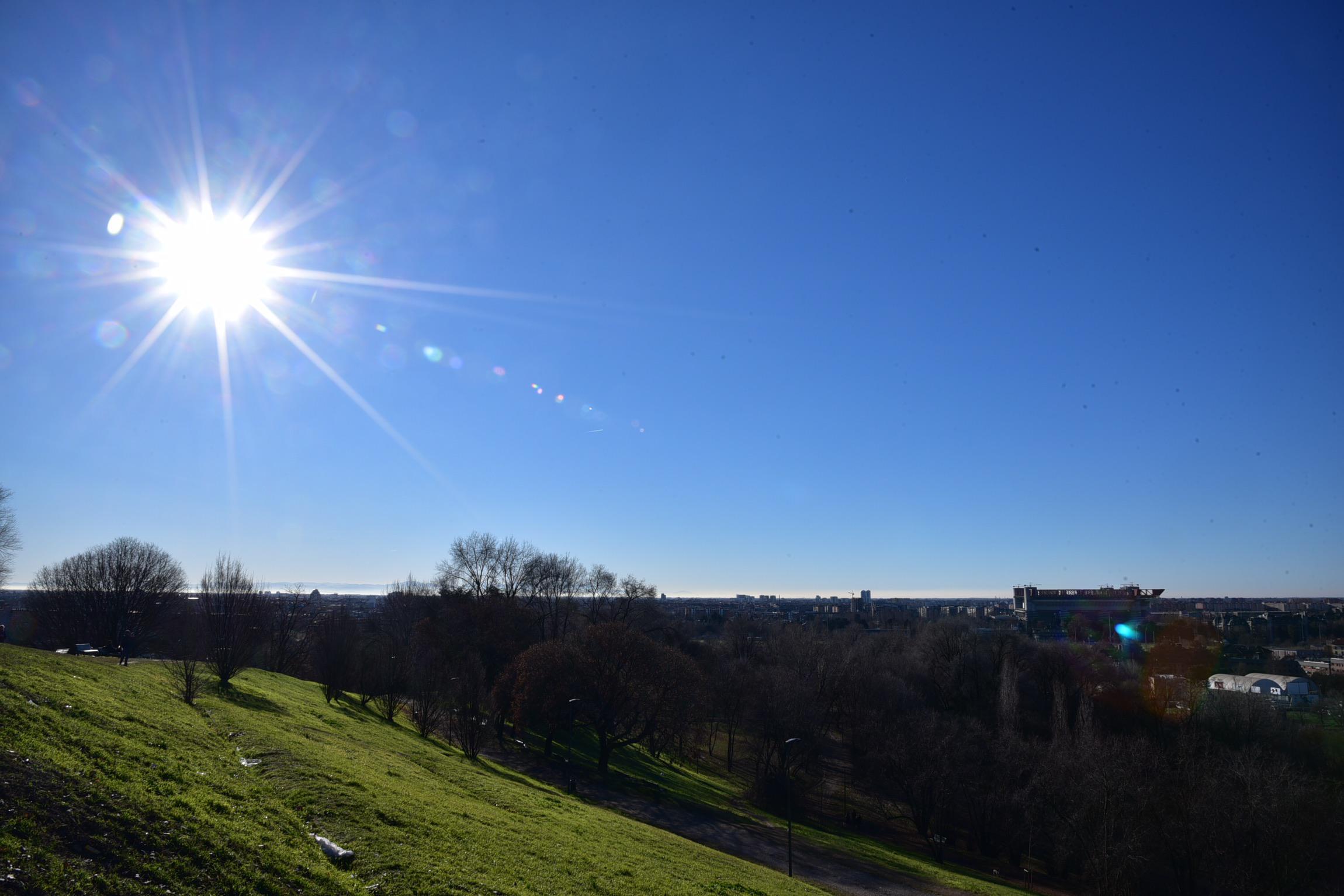 Meteo, Alta pressione e bel tempo in Italia: calo delle temperature seguito da un graduale aumento