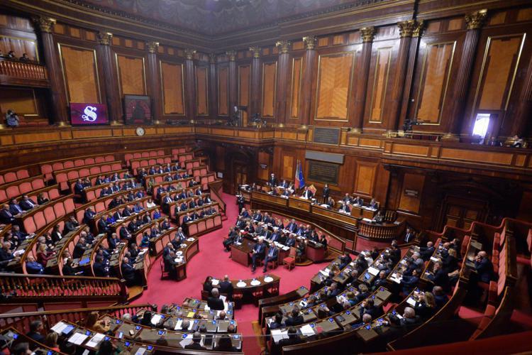 Approvato il dl fiscale: divisioni nella maggioranza su canone Rai, sanità e bonus Natale