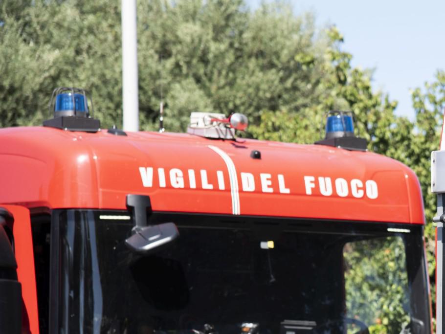 Firenze, albero colpisce scuolabus a Rignano sull