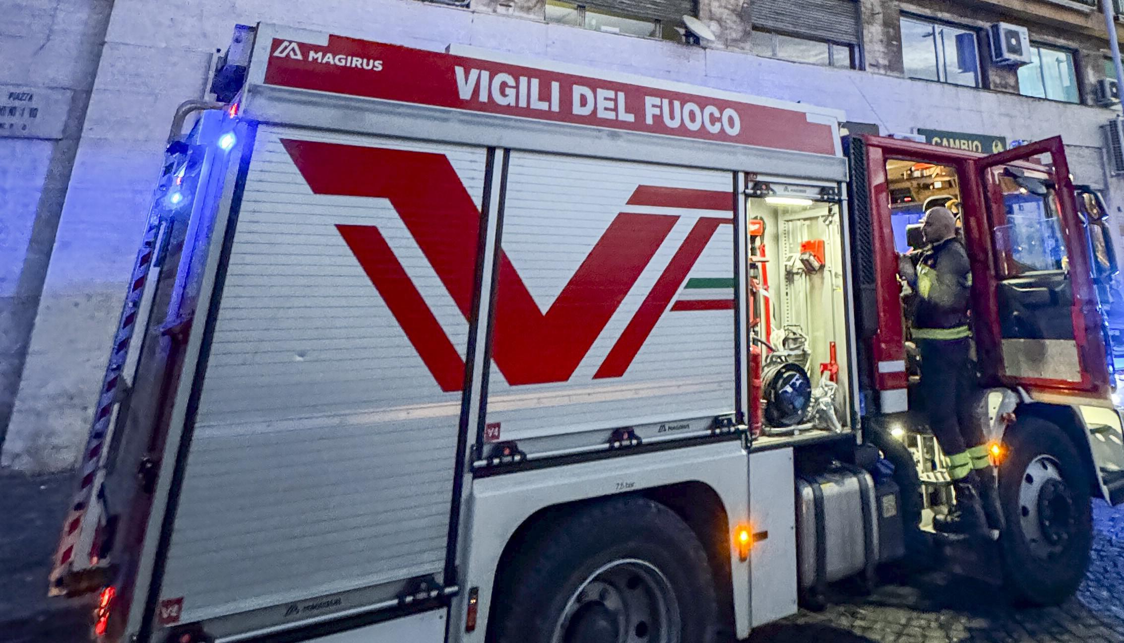 Trieste, fuga di monossido in una palazzina: morto un turista austriaco, diversi intossicati