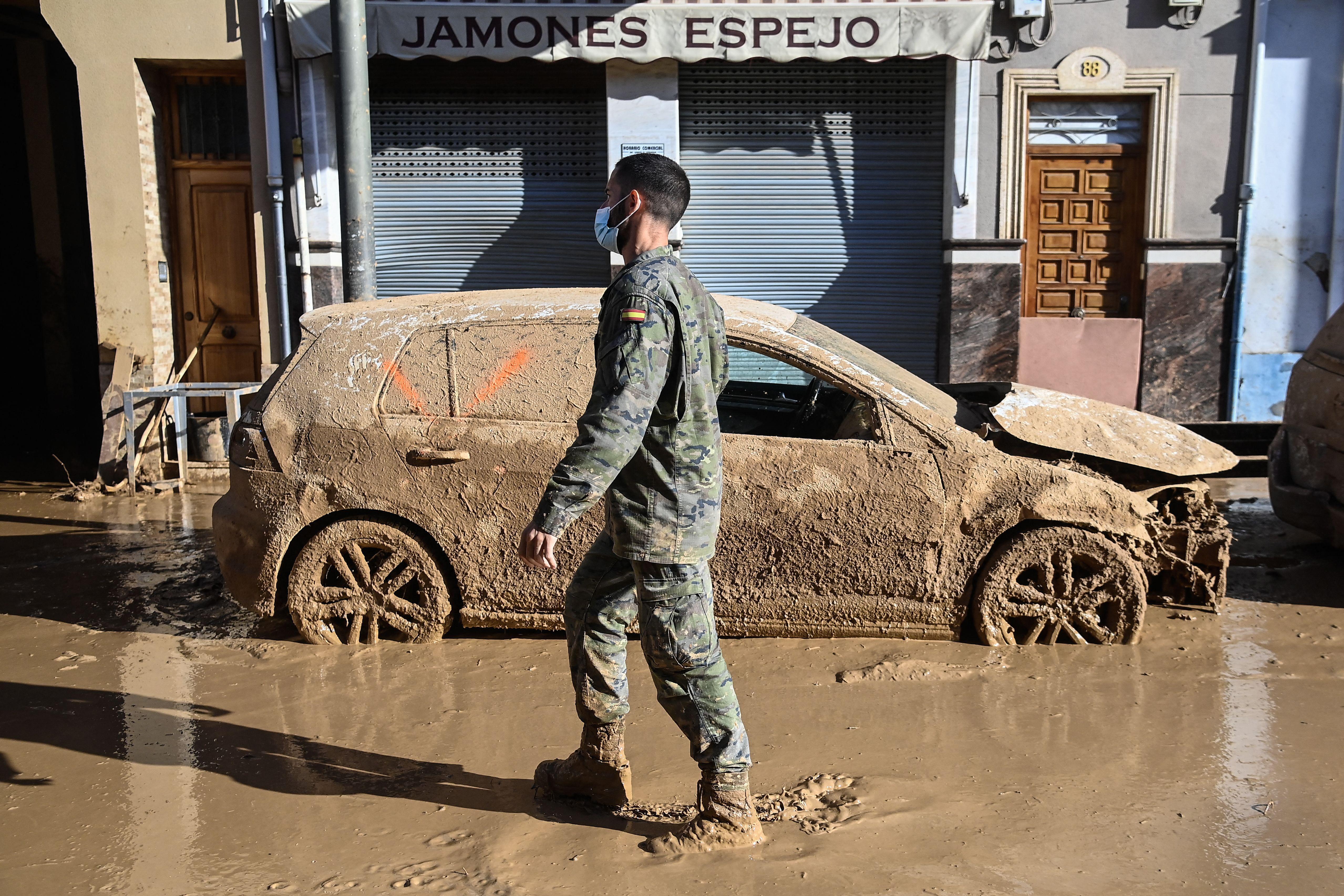 Alluvione in Spagna: 213 vittime e devastazione a Valencia