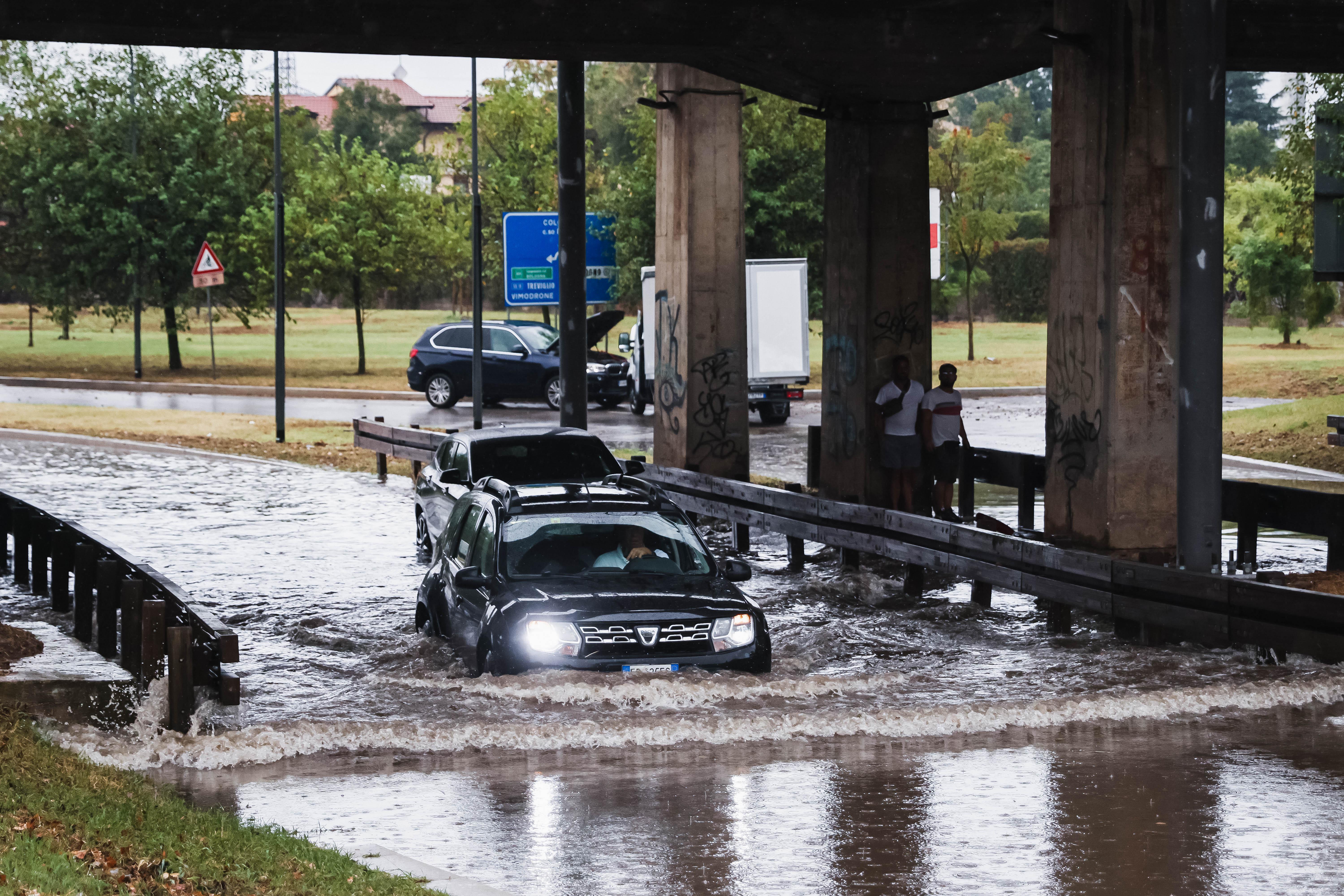 Meteo Emilia Romagna colpita dal maltempo: evacuazioni, scuole chiuse e disagi nei trasporti