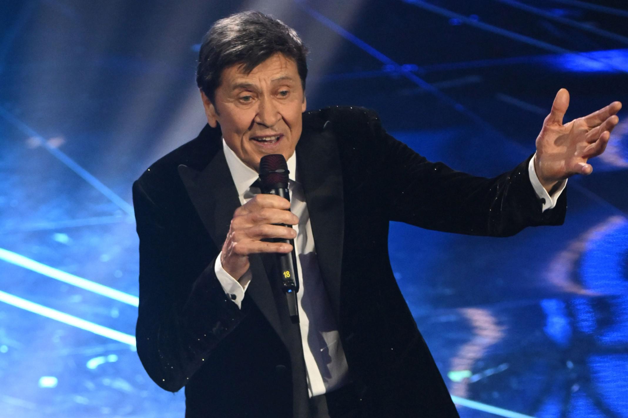 Gianni Morandi celebra 80 anni: l