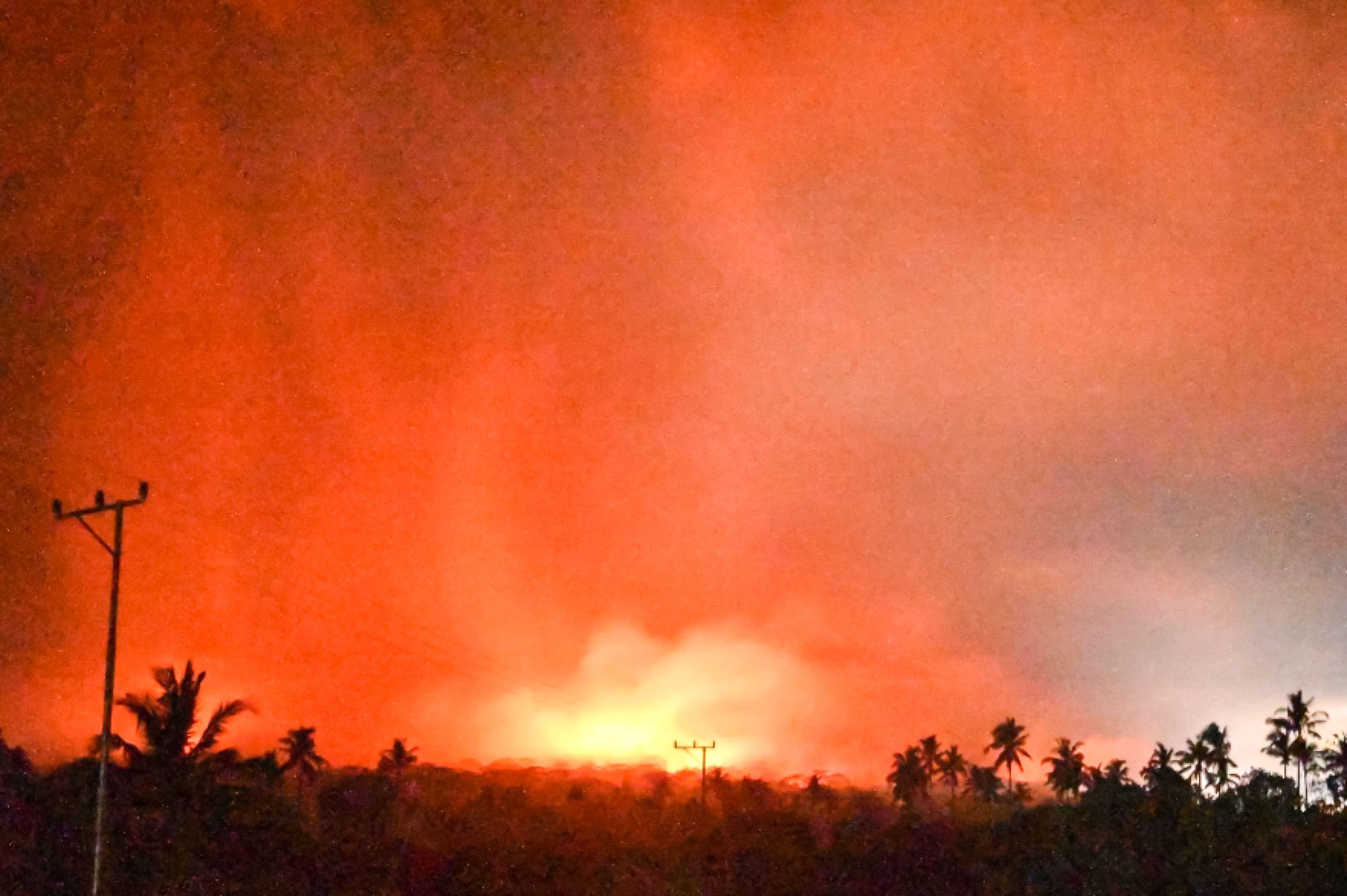 Eruzione devastante del vulcano Lewotobi Laki-Laki in Indonesia: almeno 10 morti e migliaia evacuati