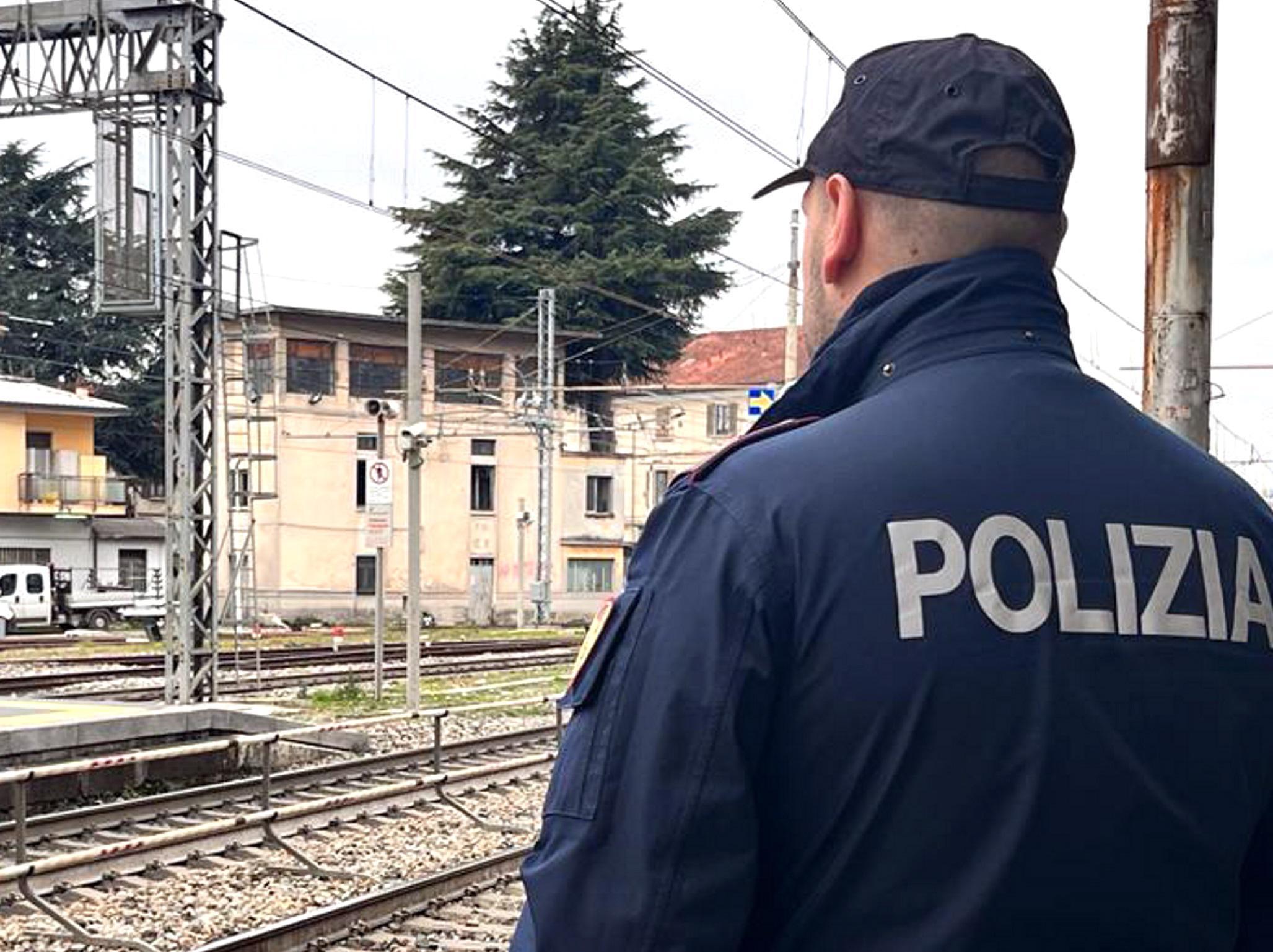 Bologna: Capotreno aggredito da minorenne, perde due denti