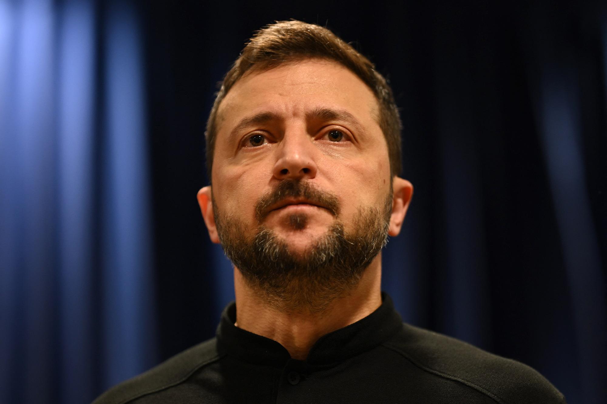 Zelensky apre al cessate il fuoco: NATO come condizione per la sicurezza dell