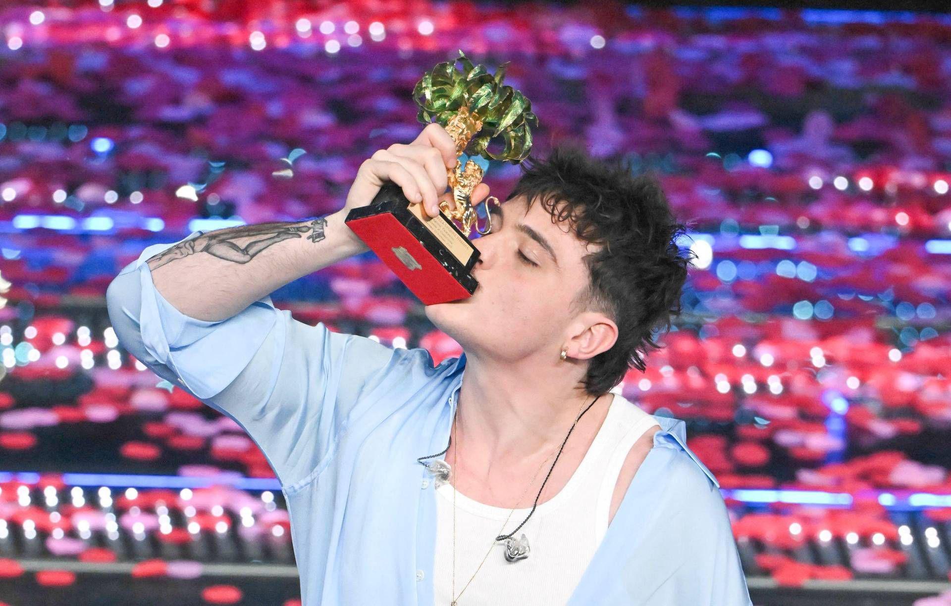 Olly trionfa al Festival di Sanremo 2025: Pinuccio di 