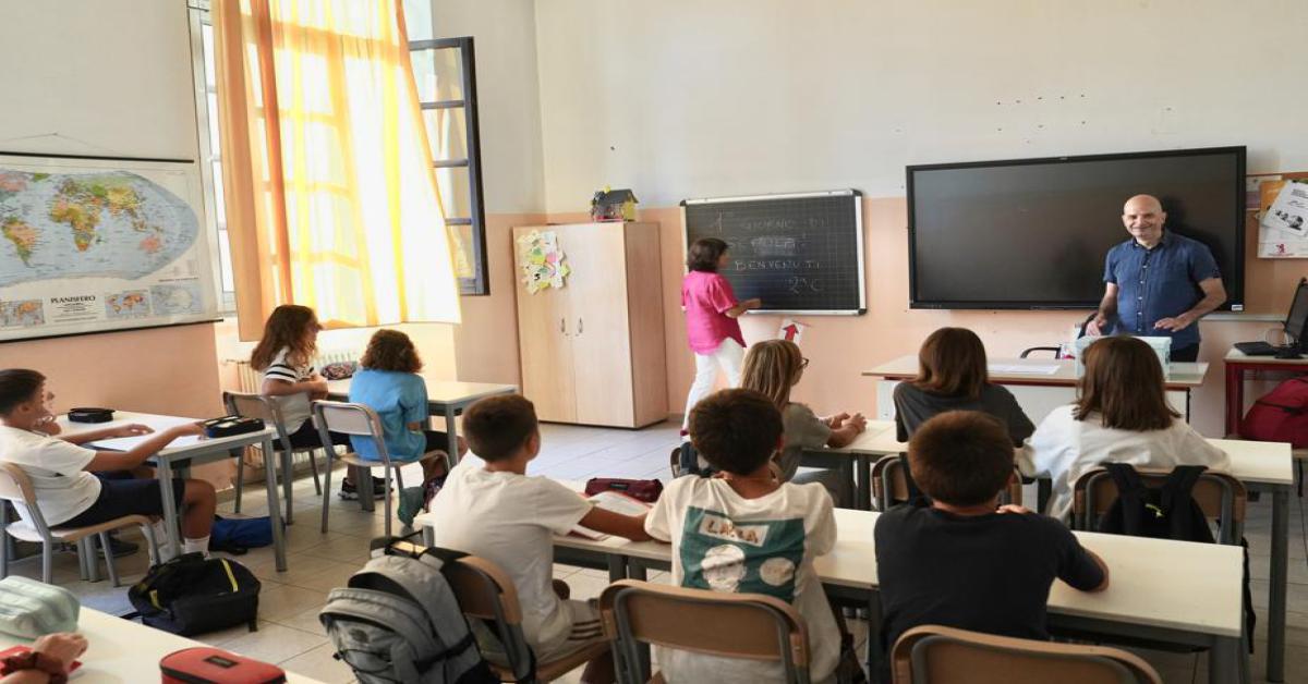 Scuola - Cida-Censis: giudizio positivo su dirigenti per 52 -7% italiani in famiglie con figli