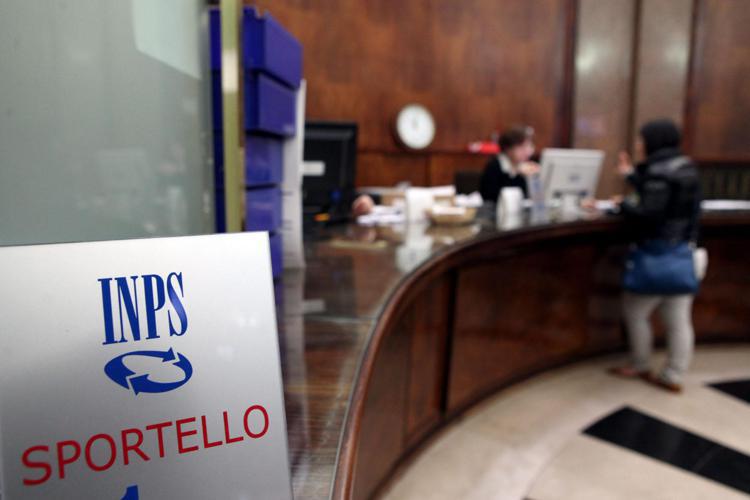 Ritardo pagamento Pensioni Gennaio 2025: spiegazione INPS e modalità di accredito