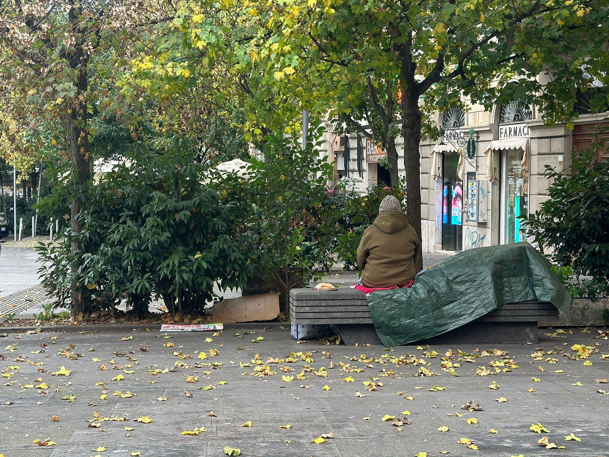 Emergenza freddo a Roma: molti senzatetto preferiscono la strada ai rifugi notturni