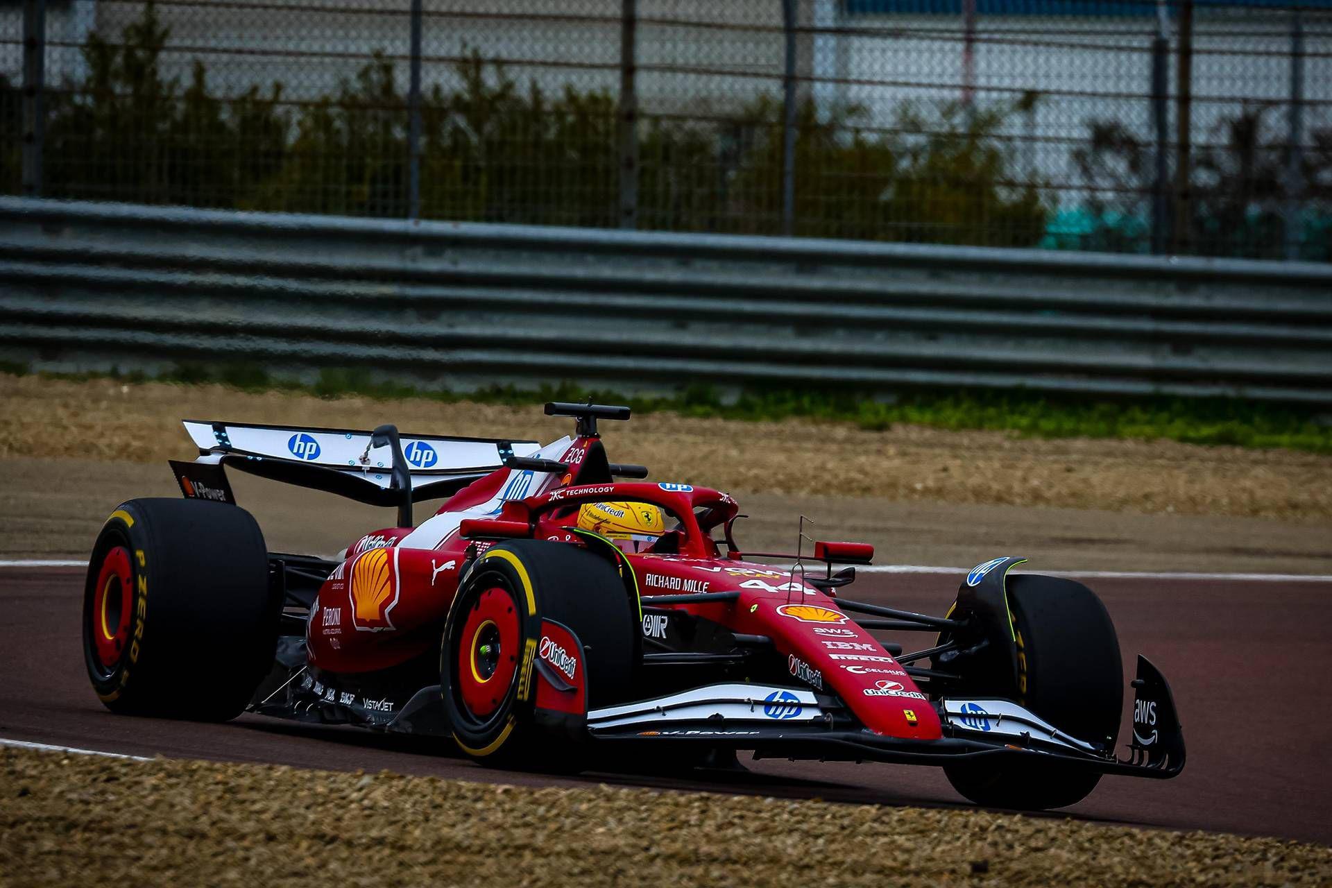 Tifoso abbatte albero per assistere ai test Ferrari a Fiorano